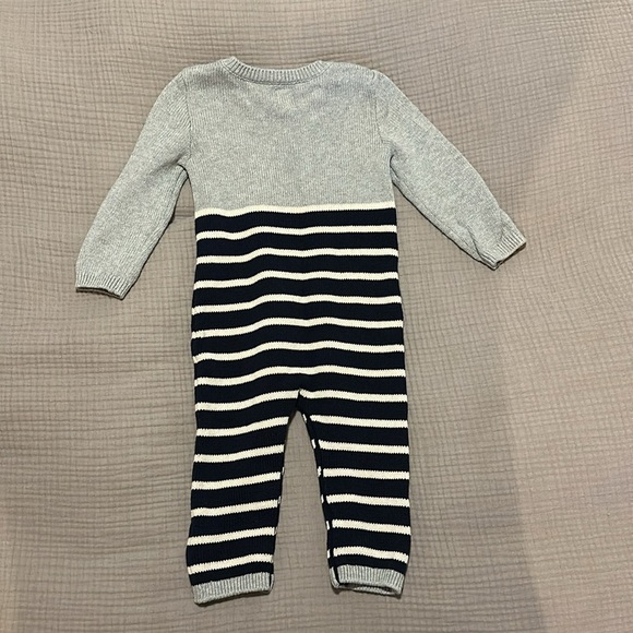 Baby Gap knit romper, size 12-18 mo - Picture 2 of 4